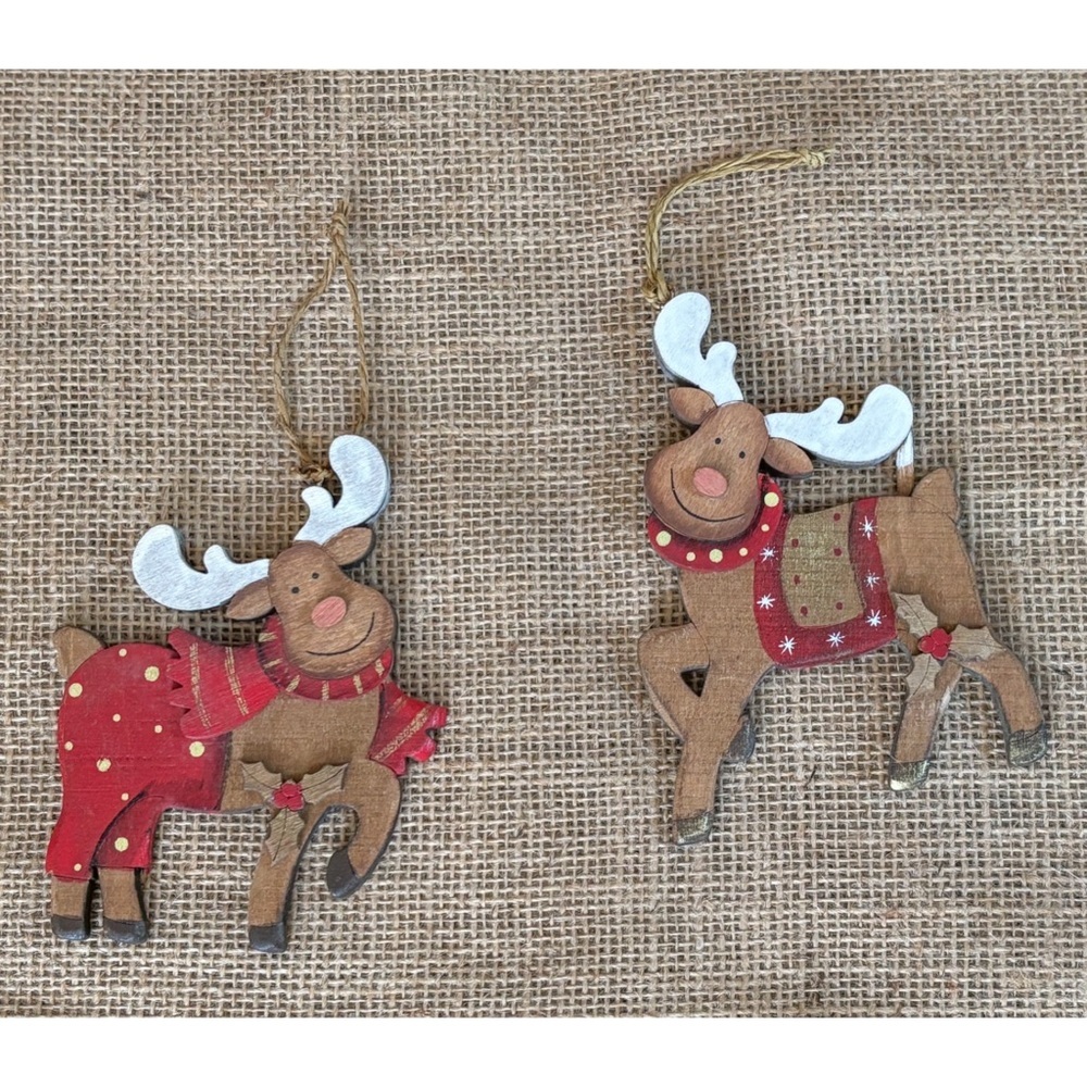 Whimsical Happy Reindeer Christmas Ornament Flat Wood Anthropomorphic Kitsch Fun